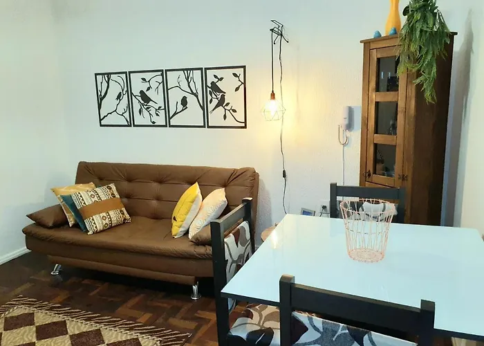 Amplo, Aconchegante E Pertinho De *