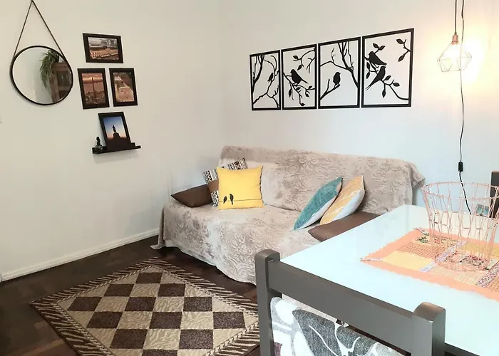 Amplo, Aconchegante E Pertinho De