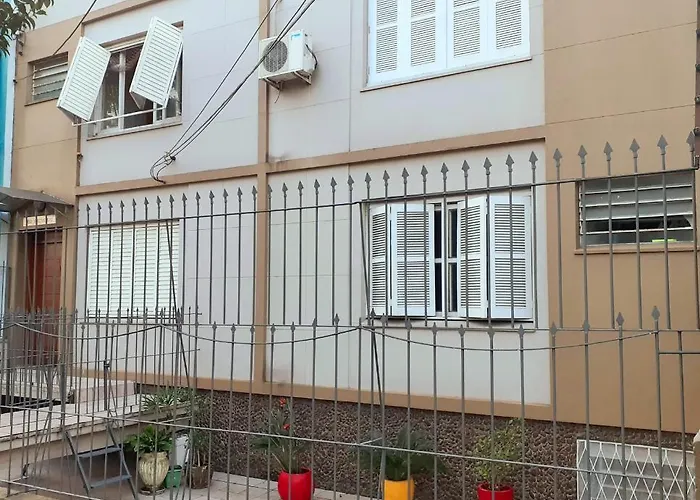 Amplo, Aconchegante E Pertinho De * Porto Alegre